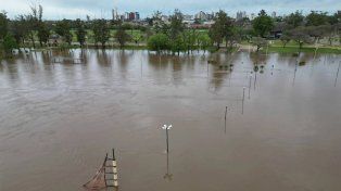 Concordia: evacuaron siete familias y Salto Grande informó que el río Uruguay seguirá creciendo