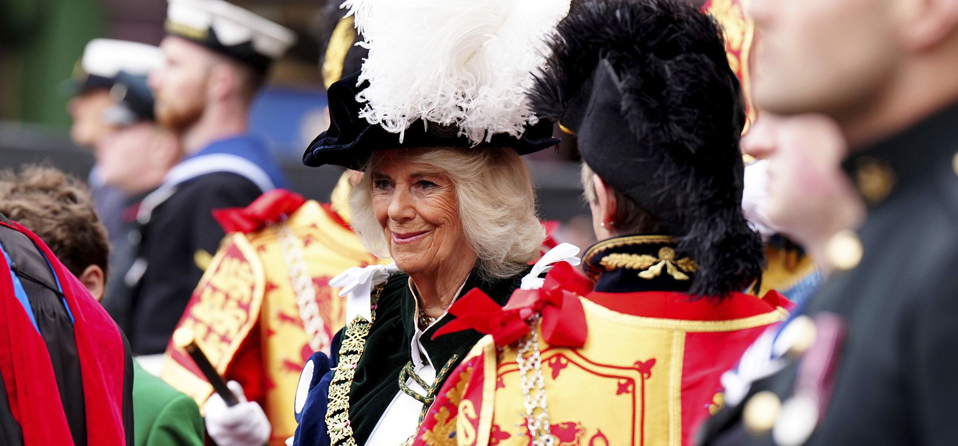 La Reina Camilla de Gran Bretaña se retira después del Servicio de la Orden del Cardo en la Catedral de St Giles para la instalación de la Orden de la Reina, el Duque de Edimburgo, la Baronesa Black de Strome LT, la Baronesa Kennedy de Shaws LT y Sir Geoff Palmer KT, en en Edimburgo, Escocia, el miércoles 3 de julio de 2024. (Jane Barlow/PA vía AP) La Reina Camilla de Gran Bretaña se retira después del Servicio de la Orden del Cardo en la Catedral de St Giles para la instalación de la Orden de la Reina, el Duque de Edimburgo, la Baronesa Black de Strome LT, la Baronesa Kennedy de Shaws LT y Sir Geoff Palmer KT, en en Edimburgo, Escocia, el miércoles 3 de julio de 2024. (Jane Barlow/PA vía AP)