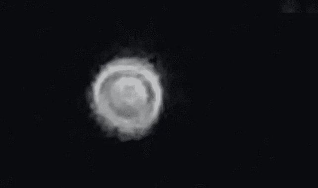 ¿Ovnis en Valeria del Mar? Videos muestran luces extrañas de madrugada sobre la costa