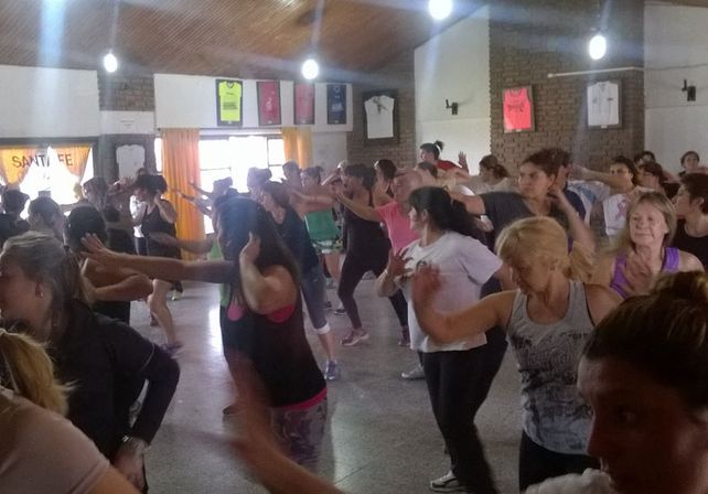 Todos los días desde muy temprano, la ciudad hace deportes y gratis