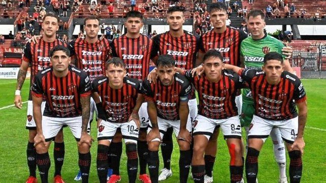 El 11 de Patronato que inició el encuentro en la victoria ante Racing.