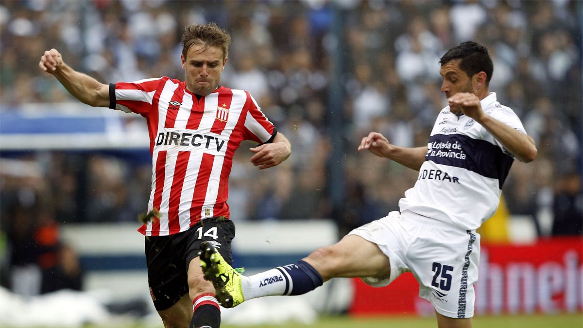 Gimnasia y Estudiantes no se sacaron ventaja e igualaron sin goles en ...