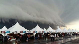 Una cola de tornado arrasó con todo en el autódromo de Concepción del Uruguay