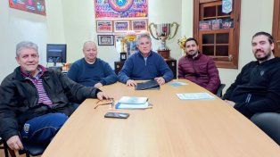 &nbsp;El grupo de trabajo encargado de la programación de los partidos de la Rosarina de Básquet.