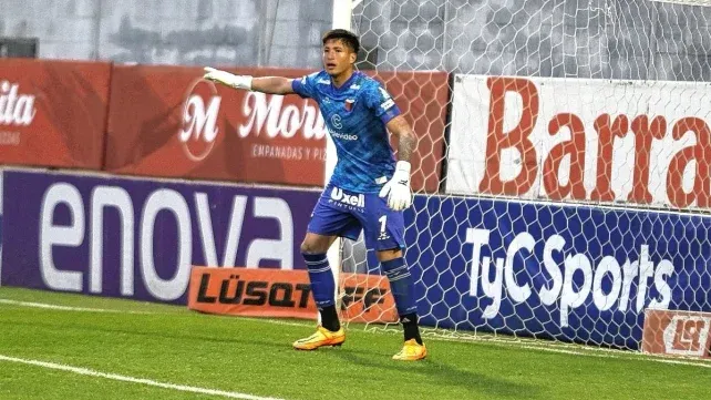 Colón cuida el patrimonio y le extendió el contrato a Tomás Paredes