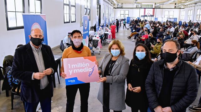 Perotti: El 75% de todos los inscriptos en la provincia ya están vacunados