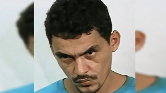 Edgar Alves de Andrade alias Doca es uno de los prinicpales cabecillas de la banda narco Comando Vermelho. logró escapar y ofrecen cuantiosa recompensa  Edgar Alves de Andrade alias Doca es uno de los prinicpales cabecillas de la banda narco Comando Vermelho. logró escapar y ofrecen cuantiosa recompensa