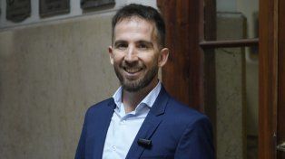 Maximiliano Robles creó el método Zigurat en su compañía Cereza Invest. Es para aportarles soporte y conocimiento a quienes quieren invertir en Bolsa por primera vez.