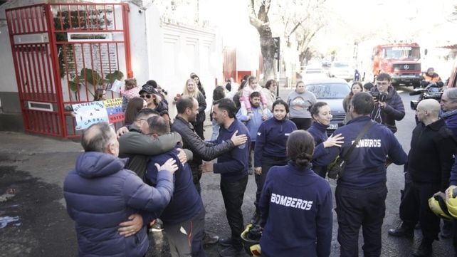 Misión cumplida: volvieron los 40 rescatistas santafesinos que trabajaron entre los escombros en Venezuela