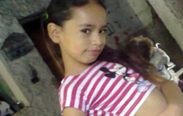Los forenses determinaron que Priscila había sido asesinada a golpes y que su cadáver había sido prendido fuego.