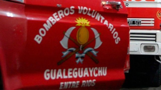 Un hombre murió calcinado tras chocar contra un puente en la ruta 14