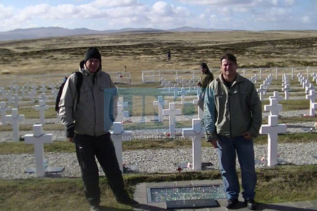 Ex combatientes santafesinos rindieron homenaje a los caídos
