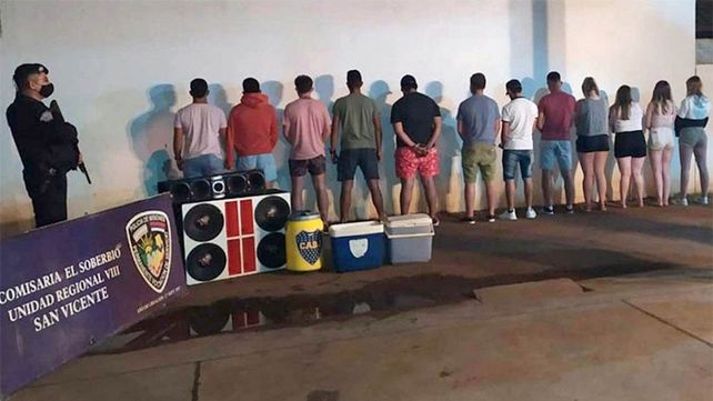 Misiones. La policía y los municipios desarticularon más de 20 fiestas clandestinas.
