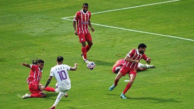 Al Ain se despidió con una alegría frente a Wydad Casablanca