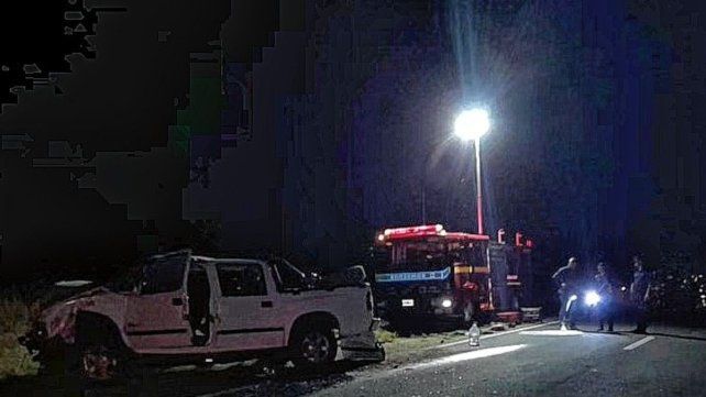 La camioneta chocó un tractor. El accidente fue entre Gualeguay y Galarza.