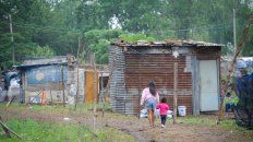 El 20 de septiembre más de 80 familias tomaron un predio de cuatro hectáreas detrás del campo de deportes del Colegio Cristo Rey, en la zona oeste de la ciudad. El 20 de septiembre más de 80 familias tomaron un predio de cuatro hectáreas detrás del campo de deportes del Colegio Cristo Rey, en la zona oeste de la ciudad.