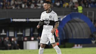 Darío Benedetto jugó 13 partido en Olimpia, desde que se incorporó en enero hasta su salida en mayo.