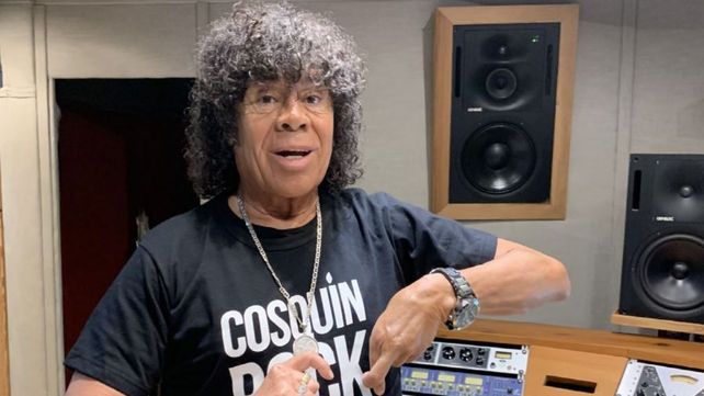 La Mona Jiménez estará en el cierre del festival Cosquín Rock 2022.