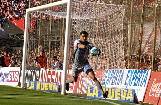 Sebastián Moyano, el mejor arquero de la 10ª fecha de la Superliga
