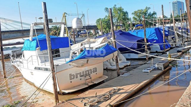 Clubes náuticos de Santa Fe respaldaron los test de alcoholemia en el río. Preocupa la poca formación de navegantes