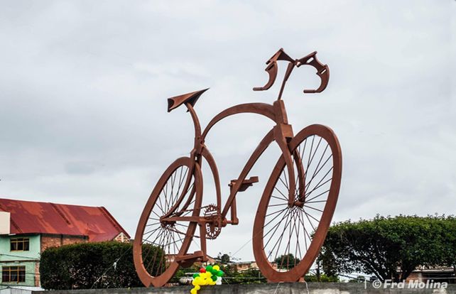 Canelones. Los ciclistas uruguayos construyeron el monumento.
