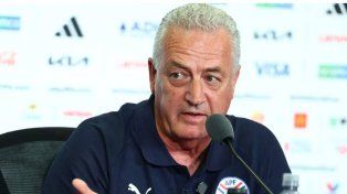 Las críticas de Gustavo Alfaro a Kylian Mbappé y Francia después de la eliminación de Paraguay