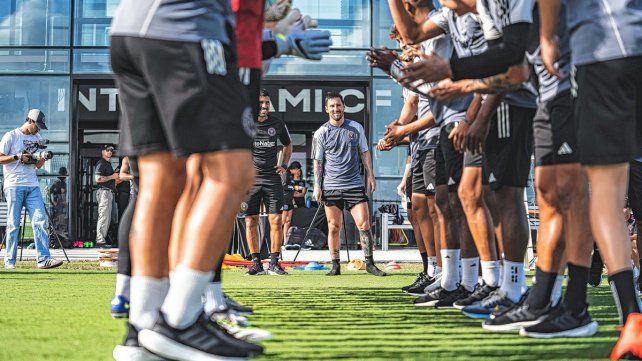 Messi debuta en Inter Miami ante Cruz Azul