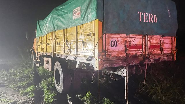 Se produjo un choque entre un automóvil y un camión en la Ruta 12