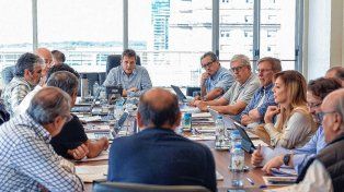 Massa se reúne con el equipo económico preparando medidas con el dólar y la inflación en la mira