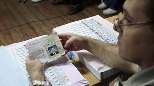 Ordenan cambiar el DNI de un hombre cuyo n&uacute;mero coincide con el de una mujer