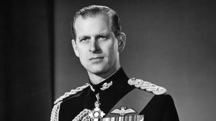 El príncipe Felipe: su trágica infancia, vínculo con la reina y The Crown