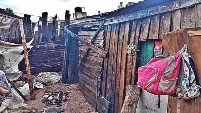 Las llamas se habrían originado por un desperfecto eléctrico y terminaron afectando parcialmente al inmueble