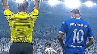 Neymar volvió a jugar después de 370 días y mostró sus cicatrices de las lesiones que tuvo en su carrera.