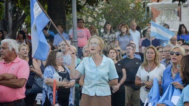 Esta pieza fue elaborada 48 horas antes de las Elecciones 2023 para pensar en qué país se despertará nuestra sociedad el lunes 23 de octubre