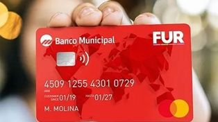 La nueva tarjeta para estudiantes de la UNR que gestionó la Federación Universitaria de Rosario (FUR) mediante un convenio con el Banco Municipal.&nbsp; 