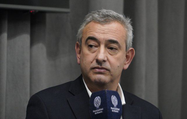 Javkin opinó sobre la agresión de los taxistas a un pasajero