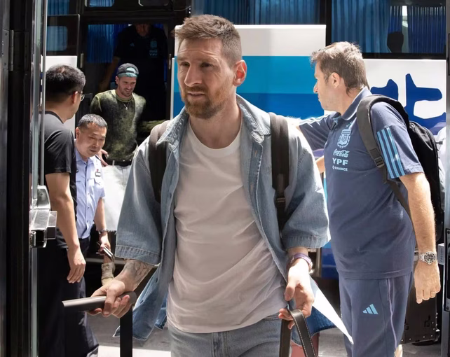 Lionel Messi desarrolló una apretada agenda en Beijing en la previa al amistoso de este jueves ante Australia.