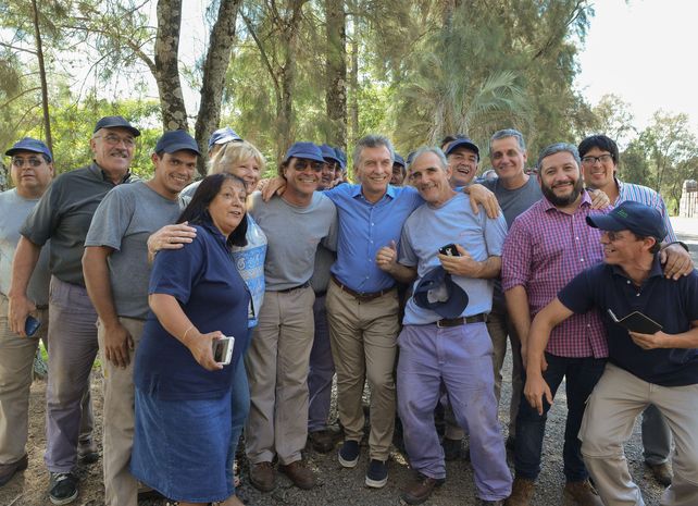 Macri prometió a Bordet que seguirán haciendo obras juntos y le cantó el feliz cumpleaños