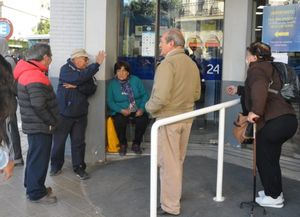 Desde este martes, jubilados y pensionados ya no necesitan tramitar la Fe de vida