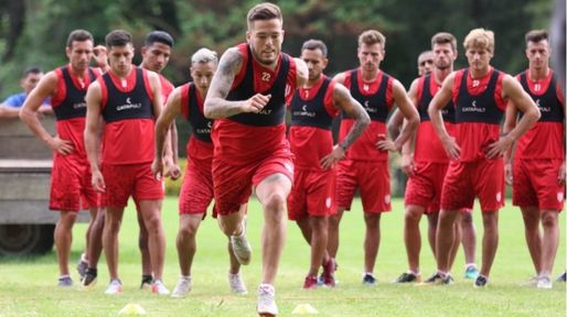 Tres jugadores que fueron a Mar del Plata preparan las valijas para irse del club