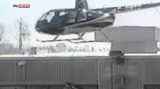 Un video muestra a dos presos escaparse aferrados a un helicóptero
