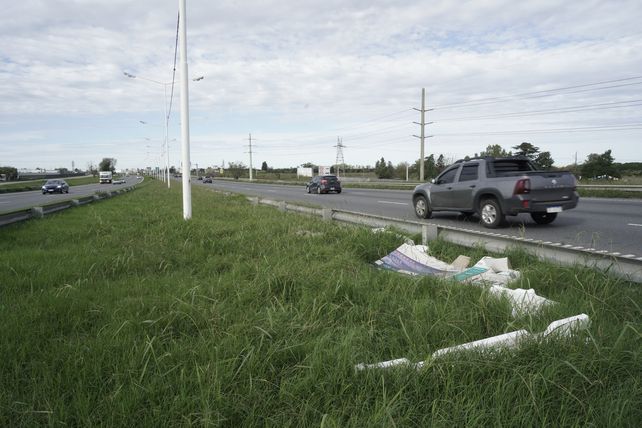 La avenida de Circunvalación sigue en estado de abandono