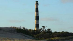 Quiso salvar a su hijo de 8 años pero murió ahogado en Mar Azul