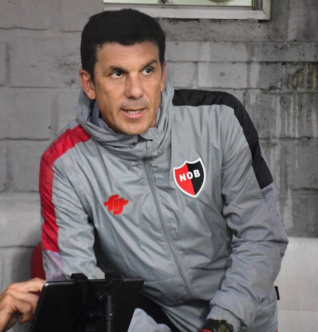 Para el técnico será su primera parada realmente brava en el fútbol de esta ciudad. Dirigirá un clásico del que nunca formó parte.
