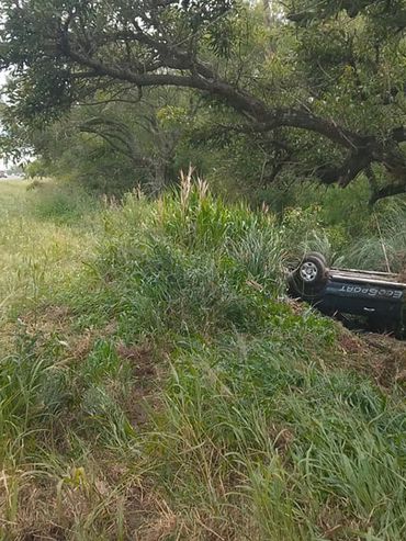 Ruta 12: iban de vacaciones a Brasil y volcaron en Ceibas