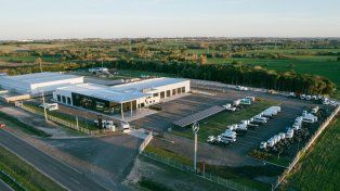 Automotores Mega inauguró su nueva casa central en Paraná.