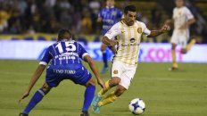 Atrás. Ferrari vuelve a ser titular, pero en esta ocasión como marcador de punta. Atrás. Ferrari vuelve a ser titular, pero en esta ocasión como marcador de punta.