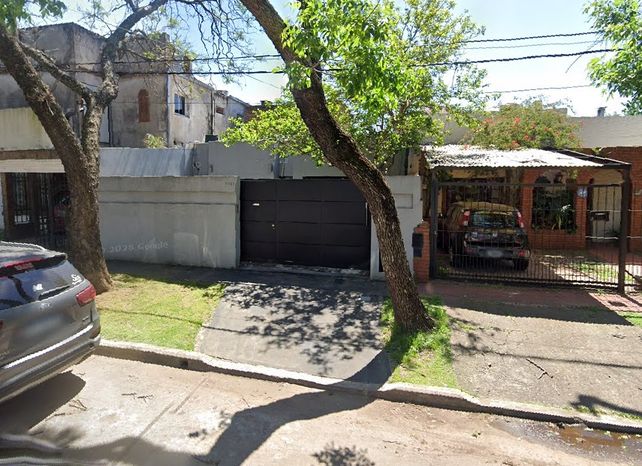 Entradera en Fisherton: redujeron a una familia
