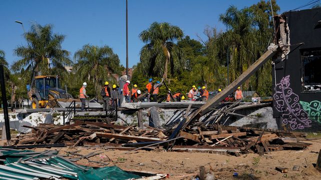 Renovación de la costanera norte: demolieron dos históricos bares de la Rambla Catalunya