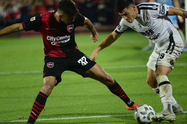 Ian Glavinovich quedó afuera del equipo de Newells por tercer partido seguido.&nbsp;